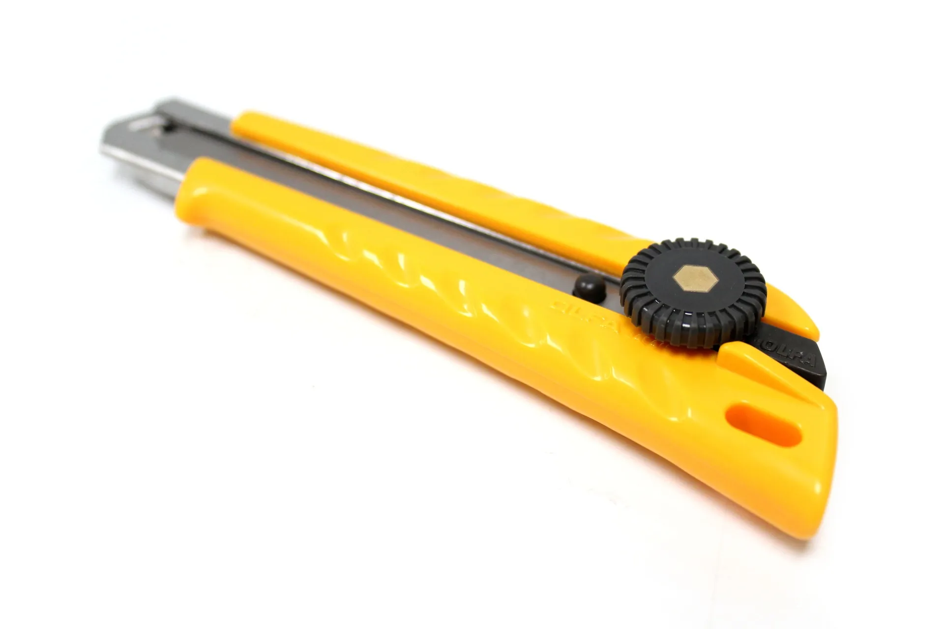Couteau L-1 Olfa 1041
