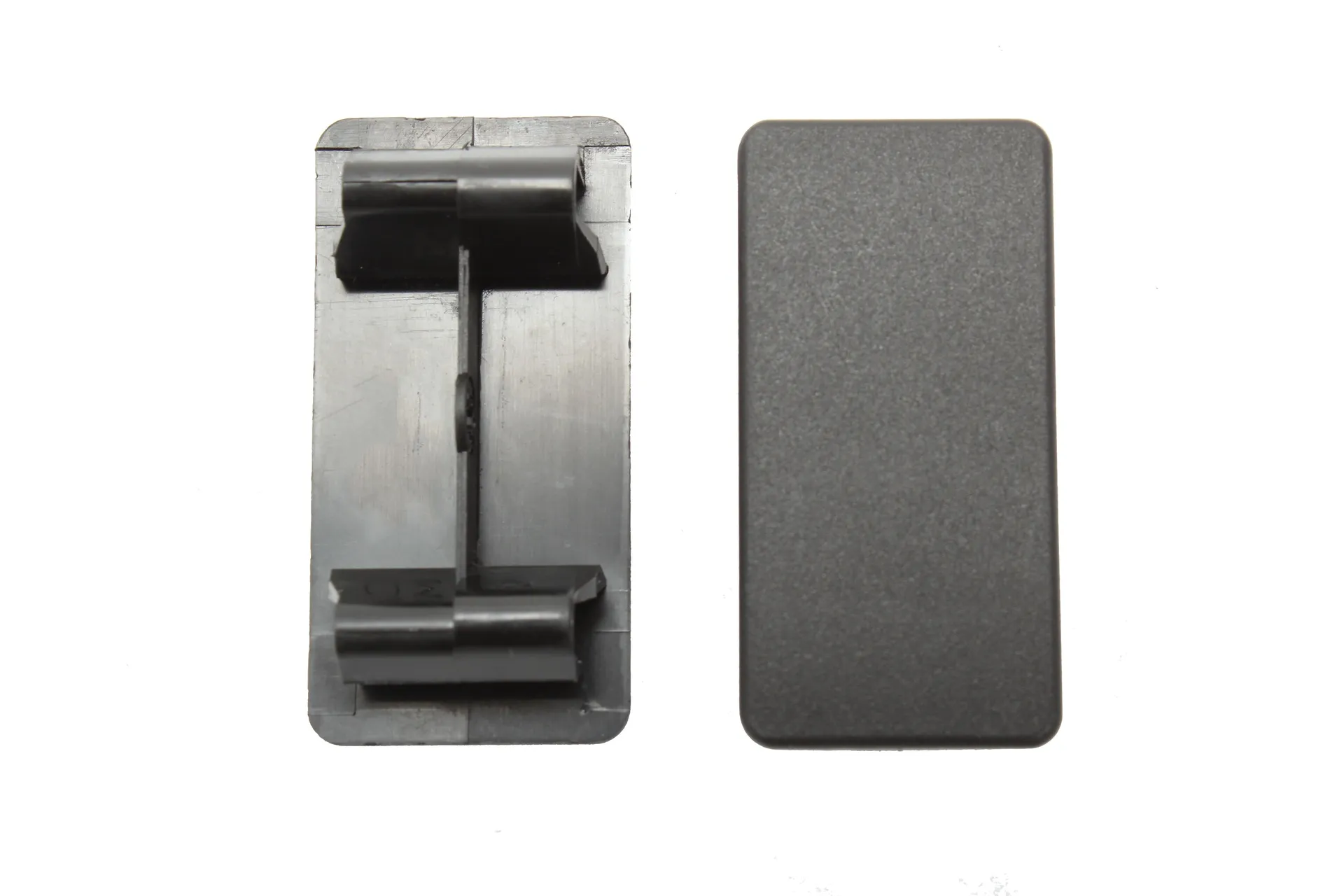 Mounting Panel Plug