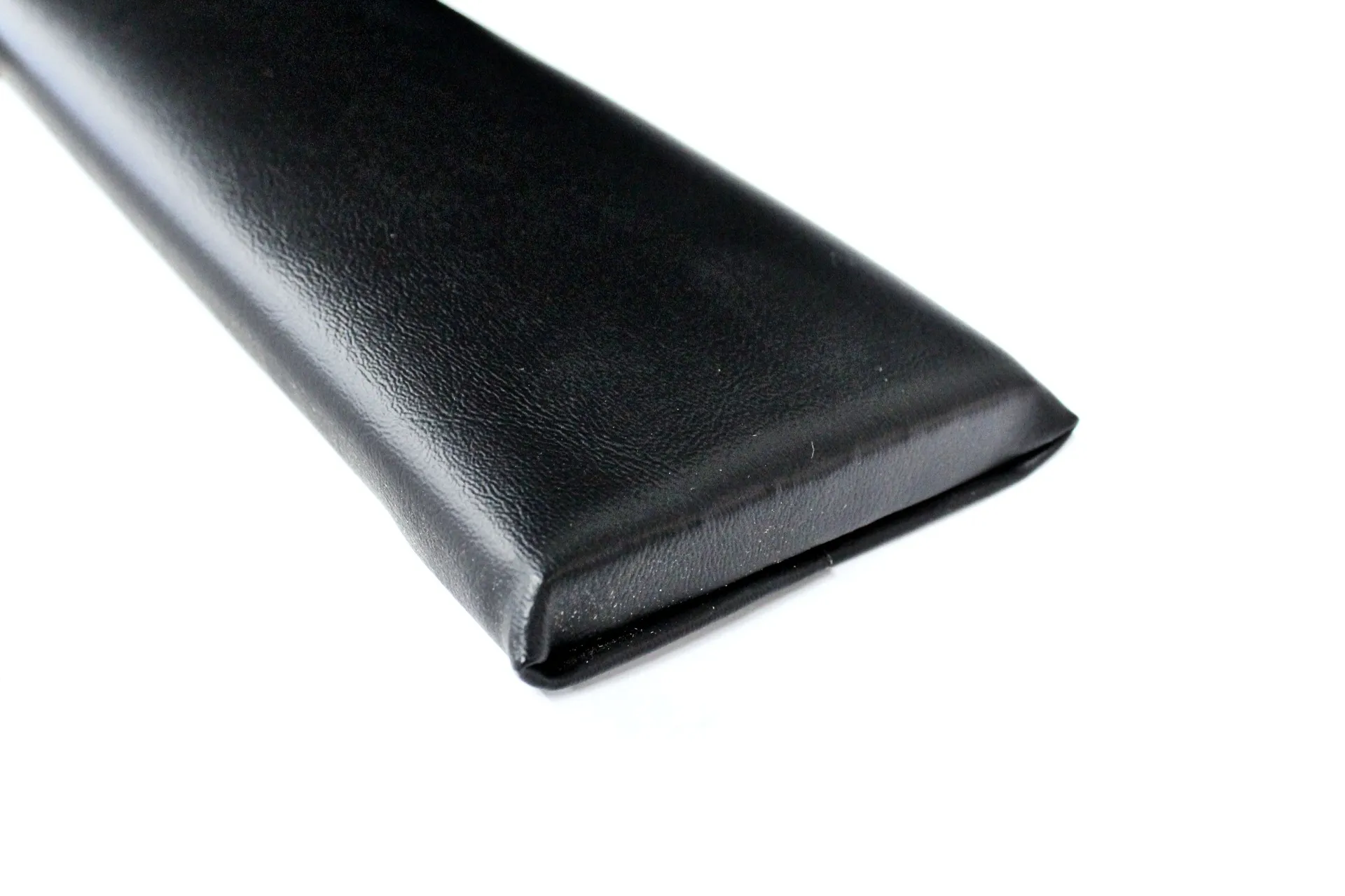 Black Pad 296" (O.S.)